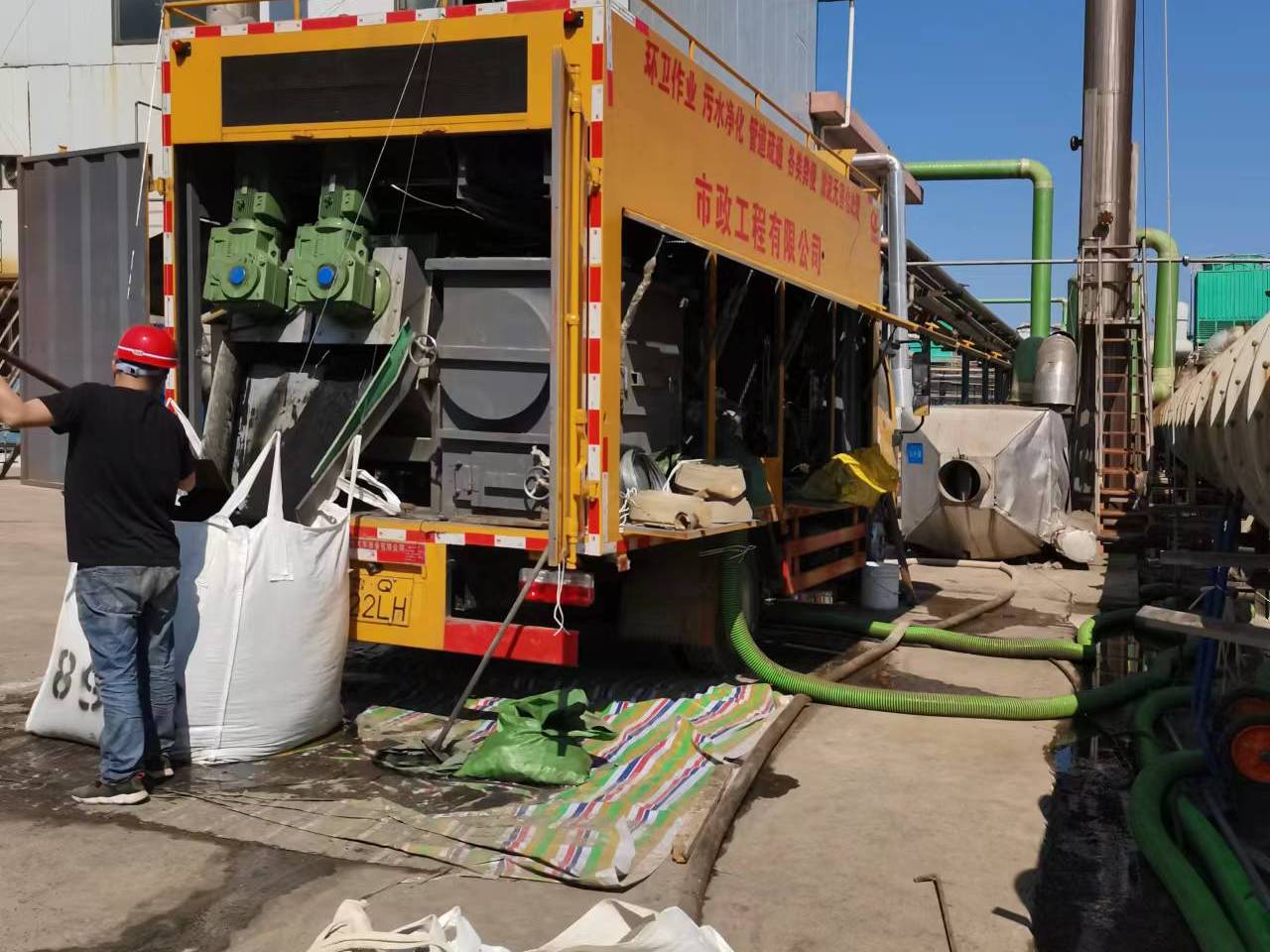 桃源淤泥压干处理